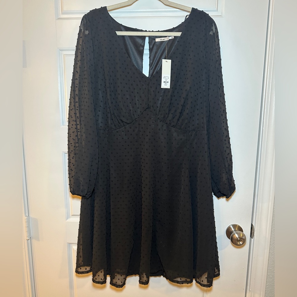 Francesca's Collections Black Textured Long Sleeve Dress